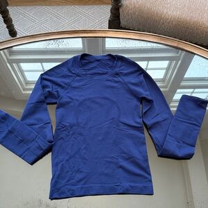 Lululemon Swiftly Tech Long Sleeve Race Length